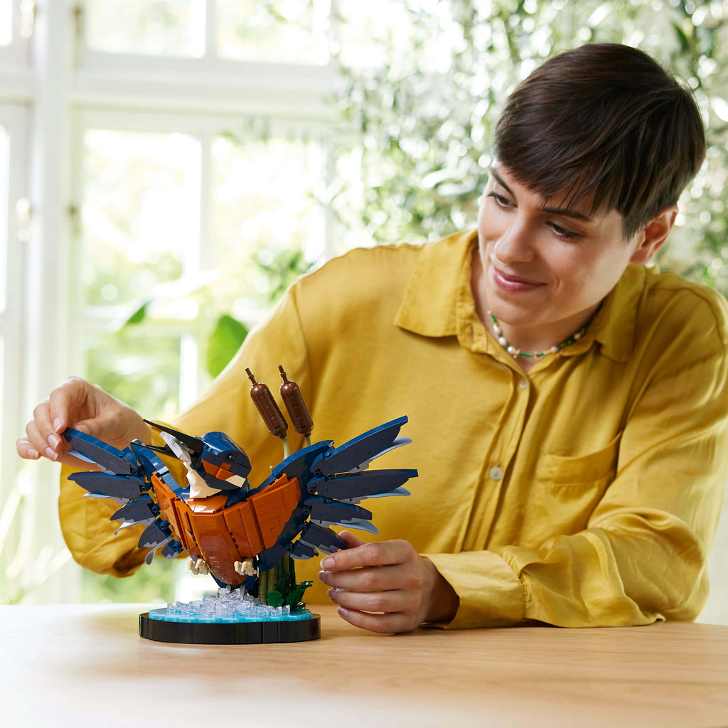 Lego Icons 10331 Kingfisher Bird Model Set for Adults Ages 18 and Up - TOYFACTORY