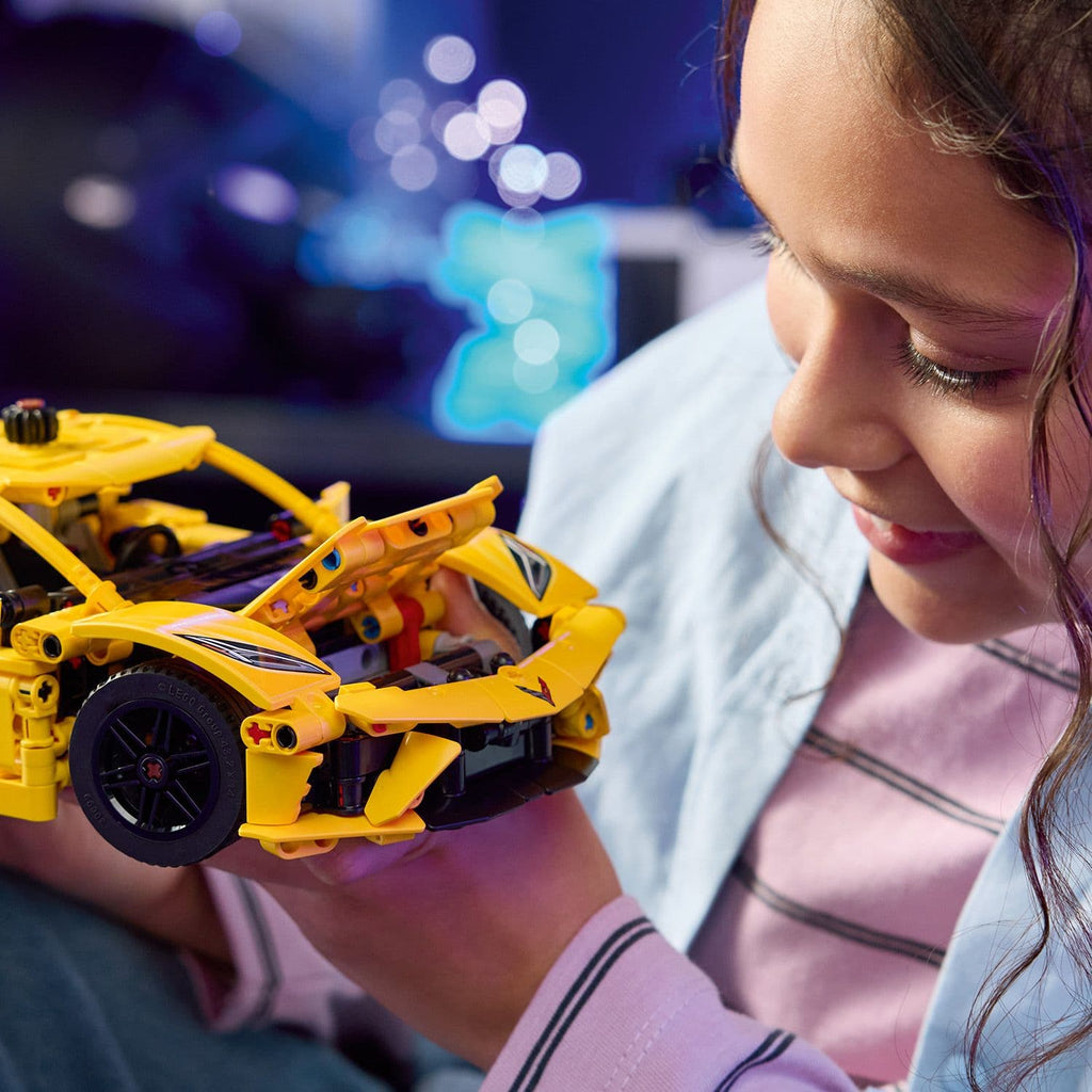 Lego Technic 42205 Chevrolet Corvette Stingray Playset for Ages 9 & Up - TOYFACTORY
