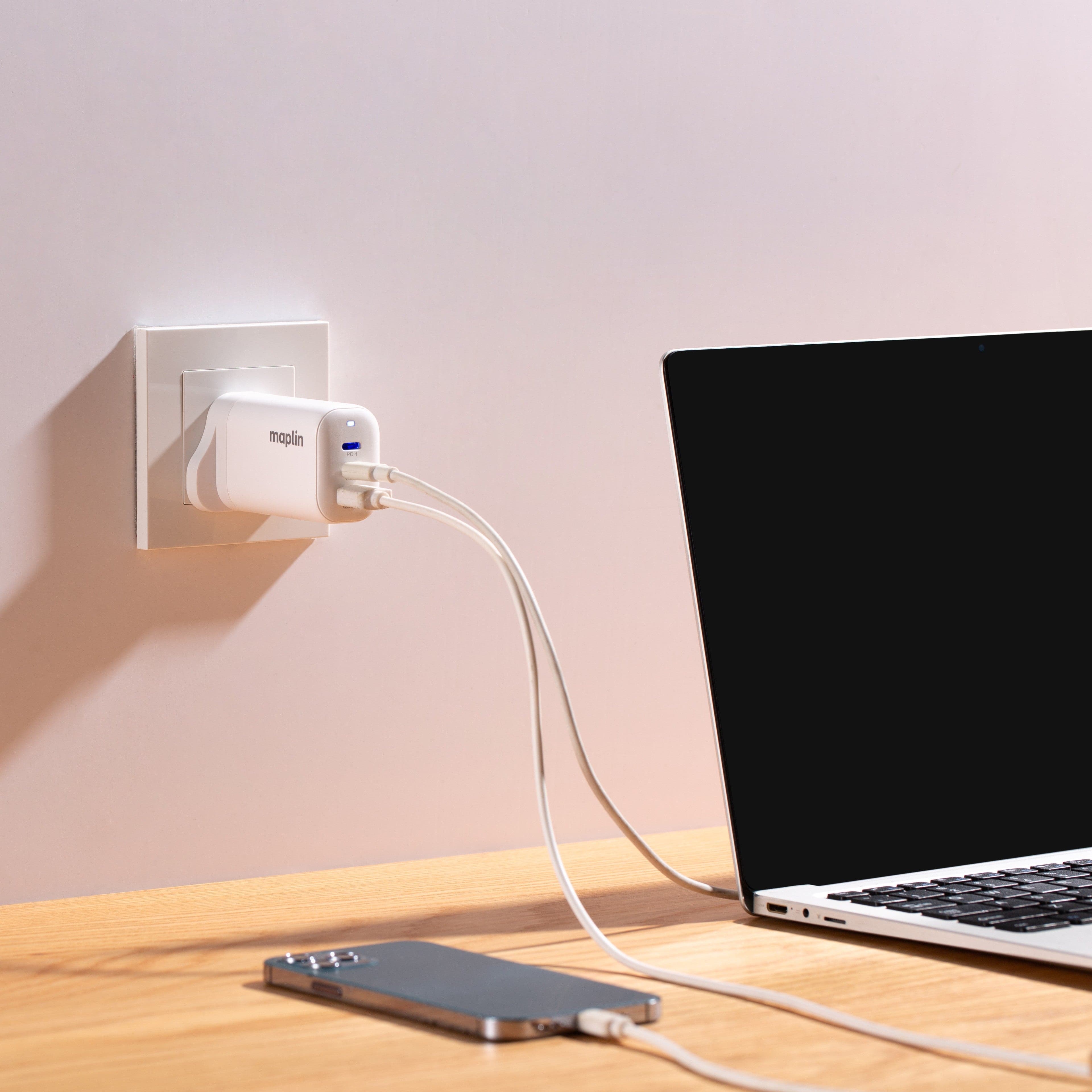 Maplin 3 Port USB Wall Charger 2x USB-C 1x USB-A GaN PD QC 3.0 45W High Speed Charging - TOYFACTORY